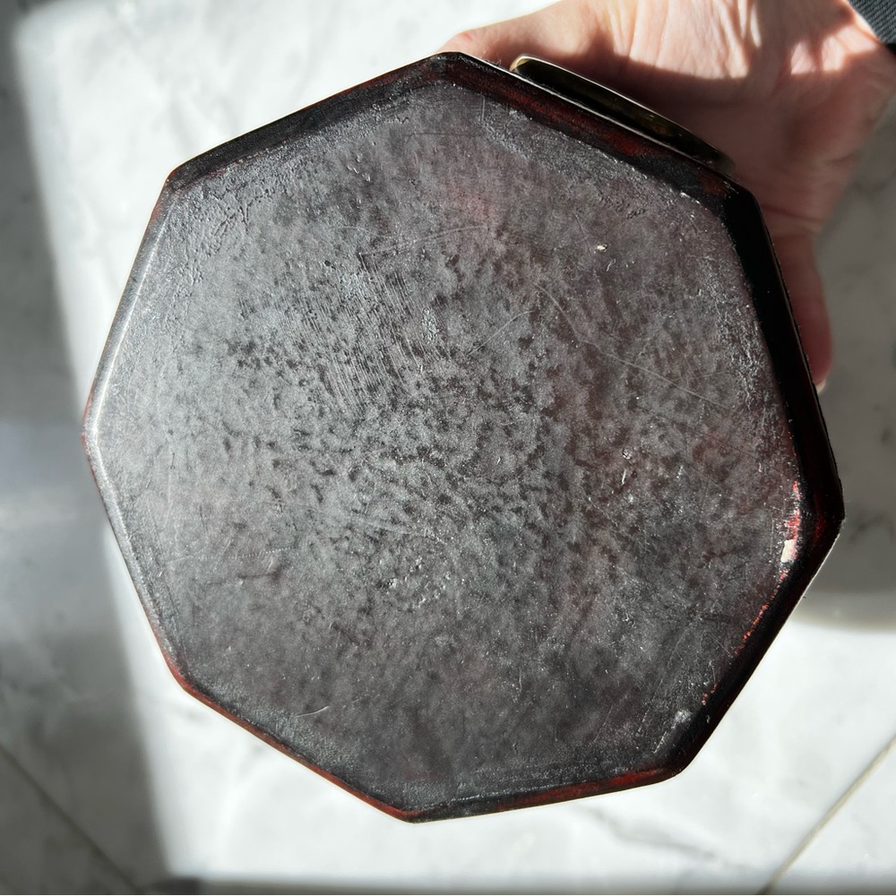 Vintage Chinese Octagonal Red Box with Peacock Depicted on Top - Picture 10 of 16